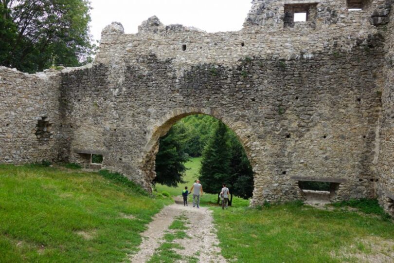 Brekovský hrad
