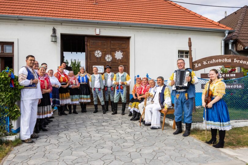 Preskúmajte okolie Piešťan výletným autobusom HOP&CHILL