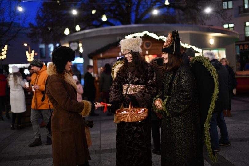 V Piešťanoch môžete pred Vianocami stretnúť živých anjelov