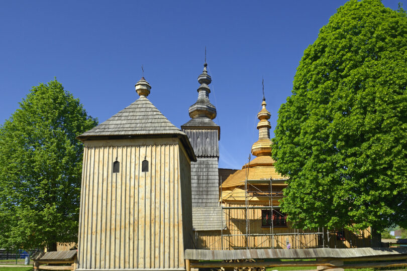 Chrám v Ladomirovej: Slovenský unikát, ktorý postavili bez jediného klinca