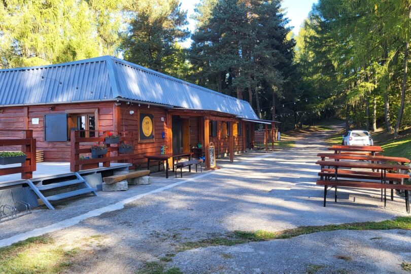 Vrch Straník: Výhľady a paraglajdingový raj nad Žilinou